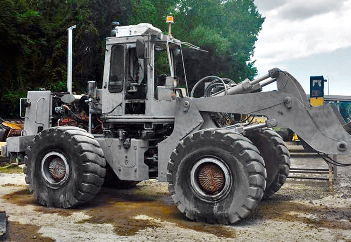 Commercial blasting project